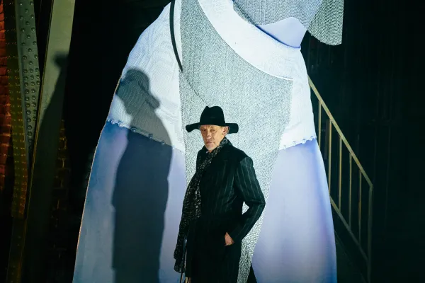 Peter Schlemihls Schattenkauf in Castorfs „Fabian“